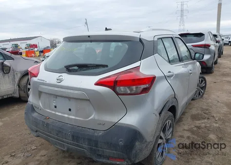 2020 Nissan Kicks Sv Xtronic Cvt z USA, uszkodzony, nr VIN 3N1CP5CV9LL520379